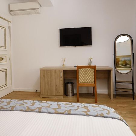 Vila Ferdinand Modern Rooms In Tirana'S Center Quarto foto