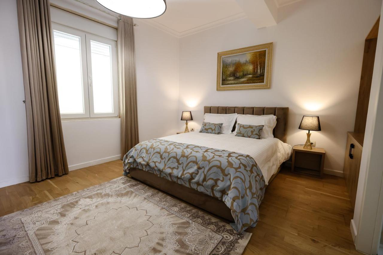 Vila Ferdinand Modern Rooms In Tirana'S Center Quarto foto