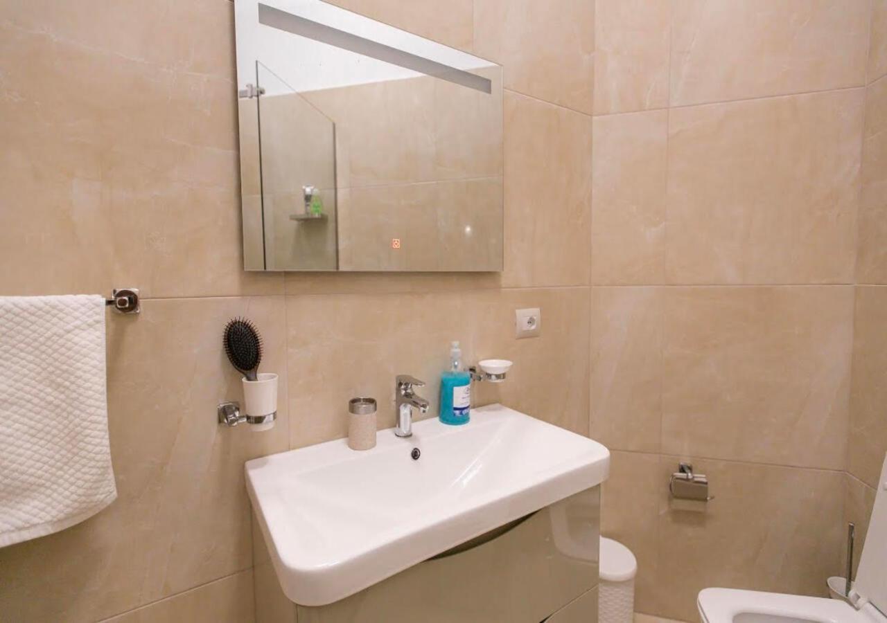 Vila Ferdinand Modern Rooms In Tirana'S Center Quarto foto