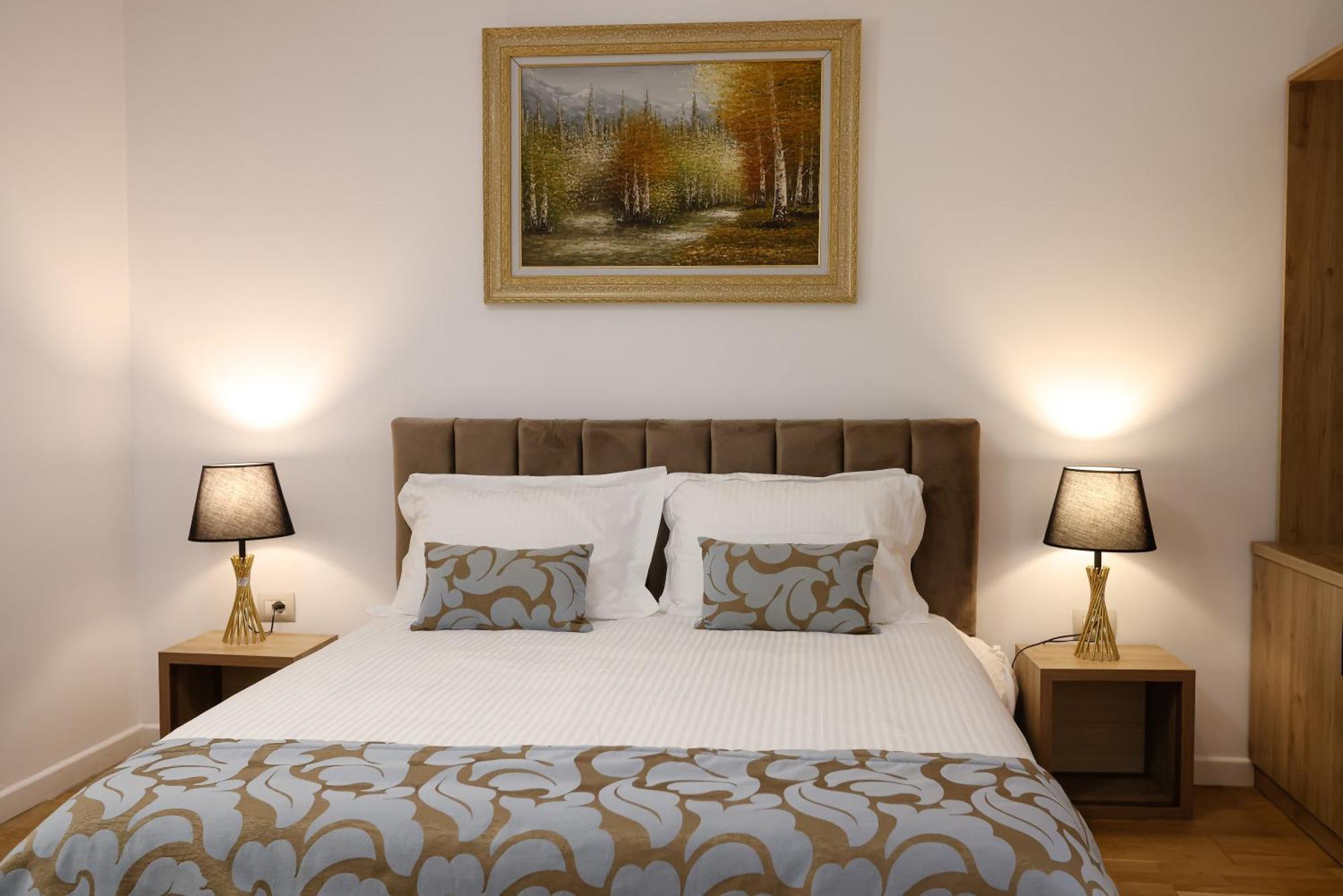 Vila Ferdinand Modern Rooms In Tirana'S Center Quarto foto