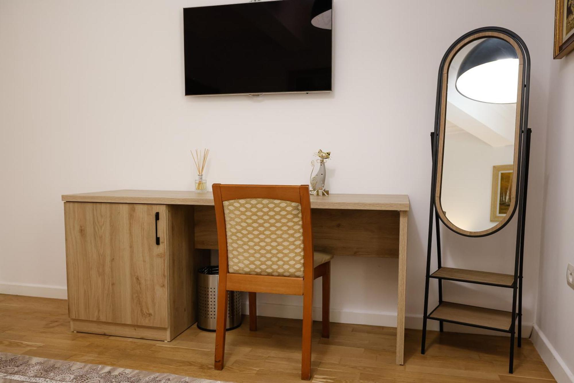 Vila Ferdinand Modern Rooms In Tirana'S Center Quarto foto